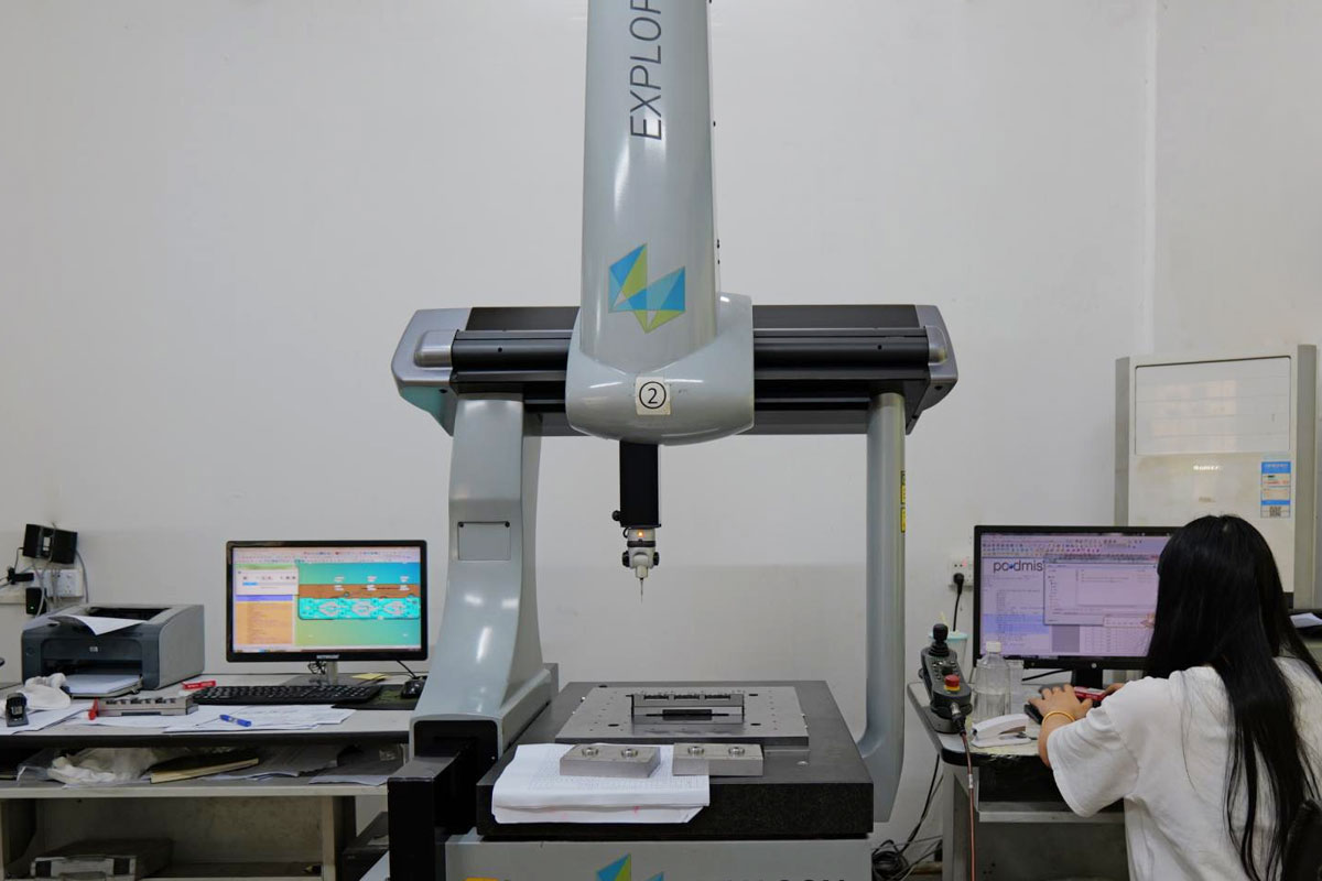 High-Precision CMM Measurement Lab
